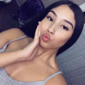 Meet your Posher, Leticia